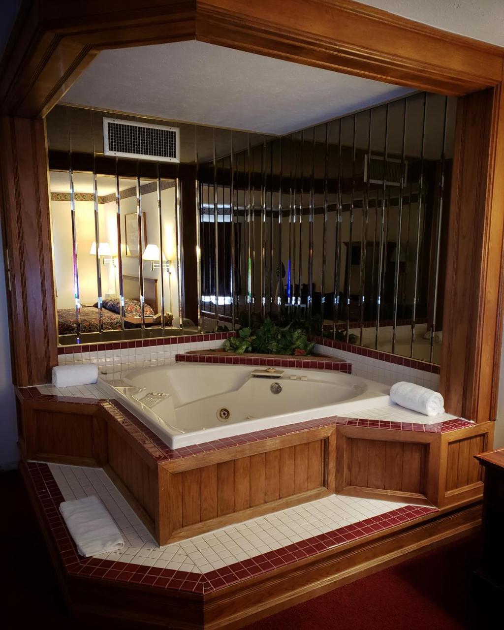 Cadillac Sands Resort Экстерьер фото